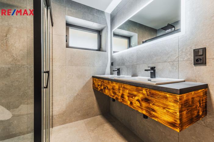 Prodej rodinného domu, Lázně Libverda, 248 m2