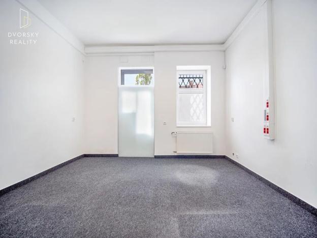 Prodej kanceláře, Mladá Boleslav, Ptácká, 305 m2