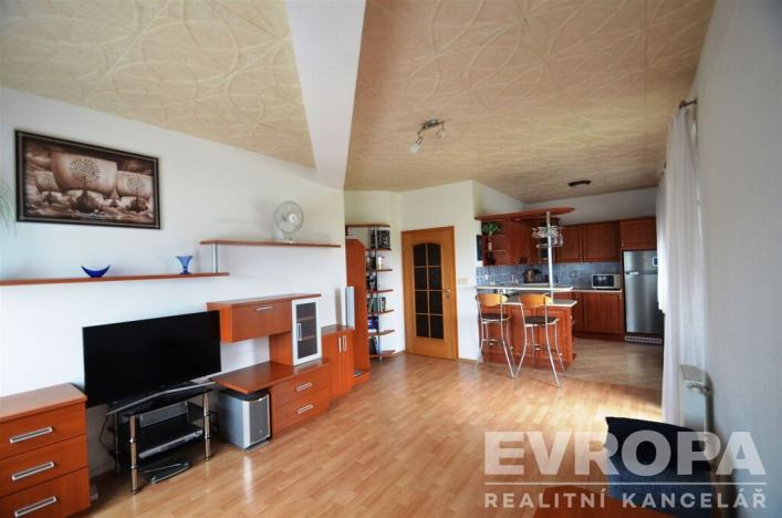 Pronájem bytu 1+kk, Praha - Hostivař, Pražská, 47 m2