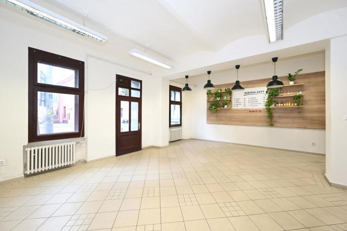 Pronájem obchodního prostoru, Hradec Králové, Pospíšilova, 78 m2