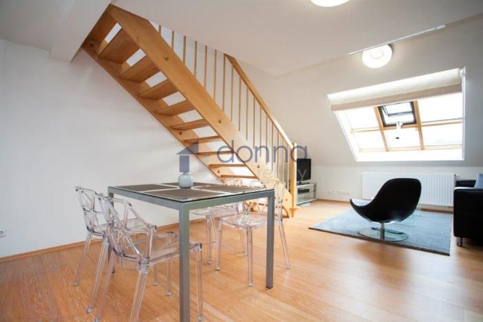 Pronájem bytu 2+kk, Praha, Na výšinách, 76 m2