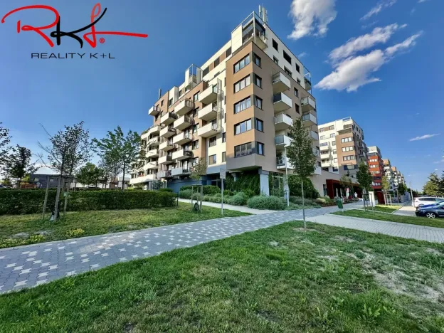 Prodej garážového stání, Praha, Honzíkova, 20 m2