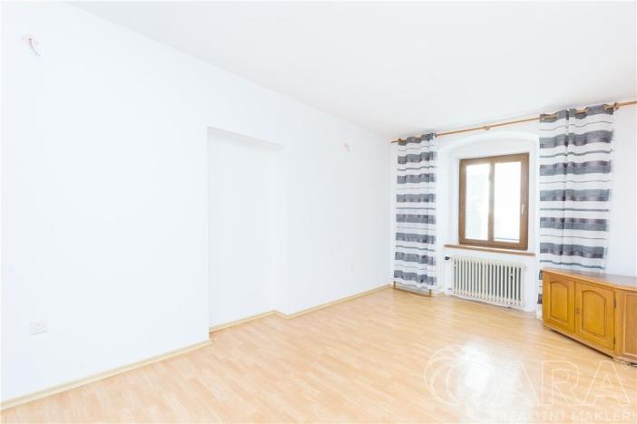 Prodej rodinného domu, Mladá Vožice, Husovo náměstí, 232 m2