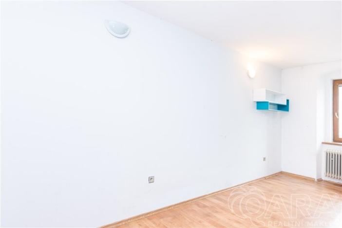 Prodej rodinného domu, Mladá Vožice, Husovo náměstí, 232 m2