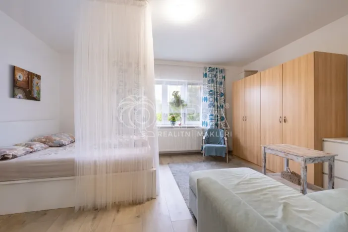 Prodej bytu 2+1, Cerhenice - Cerhýnky, 66 m2