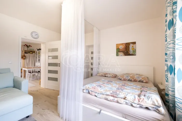 Prodej bytu 2+1, Cerhenice - Cerhýnky, 66 m2