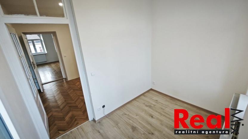 Pronájem bytu 3+1, Brno - Veveří, Grohova, 75 m2