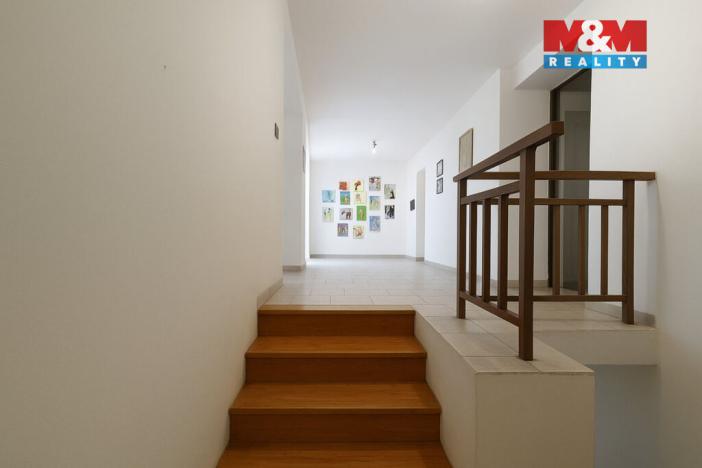 Prodej rodinného domu, Bouzov - Olešnice, 210 m2