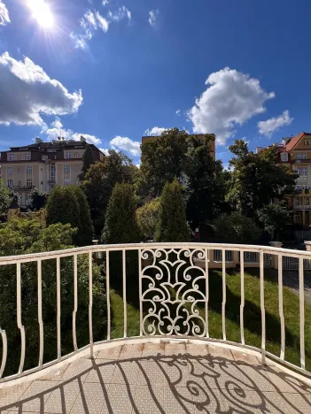 Prodej bytu 2+1, Karlovy Vary, Krále Jiřího, 85 m2