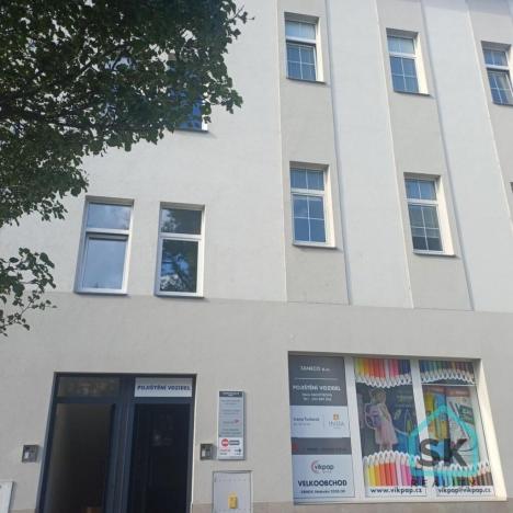 Pronájem kanceláře, Krnov - Pod Bezručovým vrchem, nám. Minoritů, 20 m2