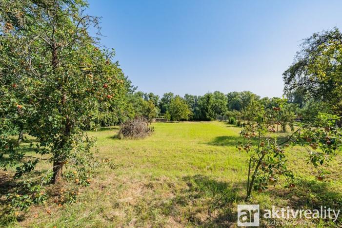 Prodej pozemku pro bydlení, Horní Počaply - Křivenice, 1690 m2