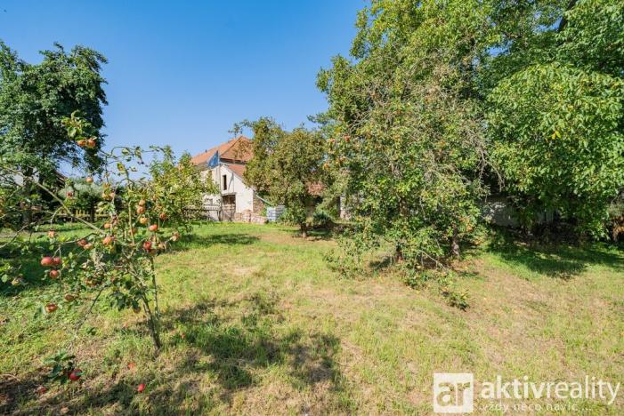 Prodej pozemku pro bydlení, Horní Počaply - Křivenice, 1690 m2