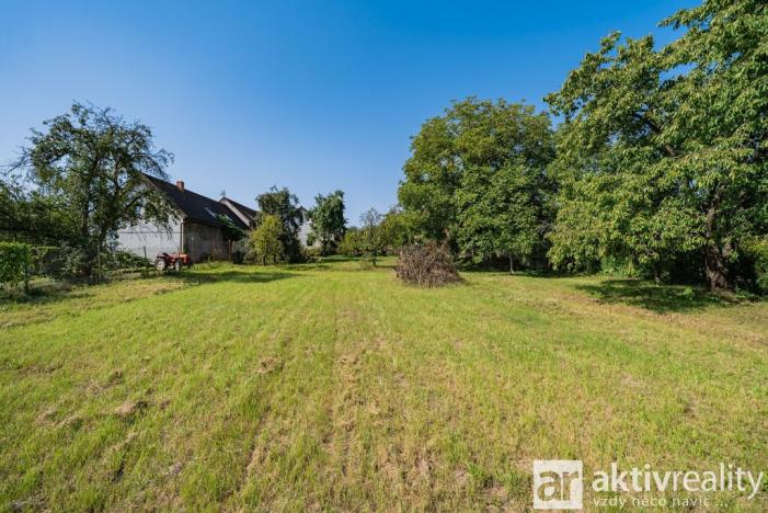 Prodej pozemku pro bydlení, Horní Počaply - Křivenice, 1690 m2