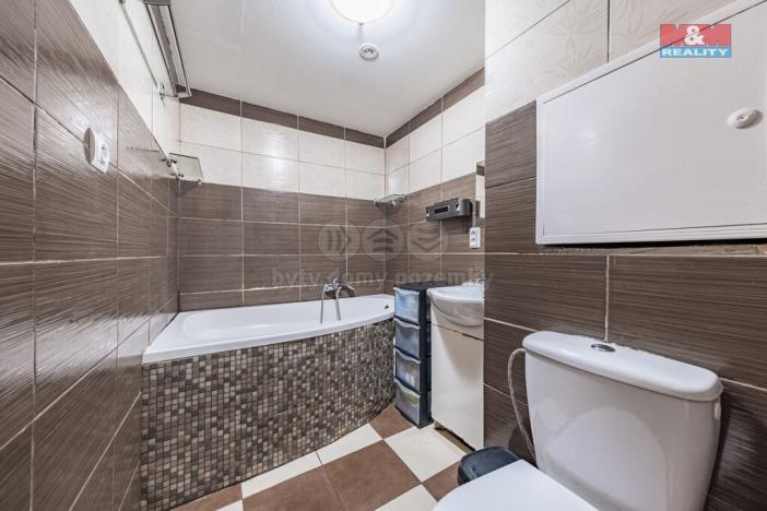 Prodej bytu 3+1, Chomutov, Borová, 62 m2