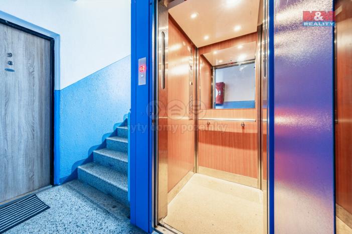 Prodej bytu 3+1, Chomutov, Borová, 62 m2