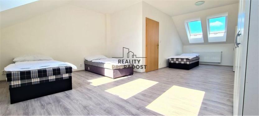 Pronájem pokoje, Brno - Bosonohy, 148 m2