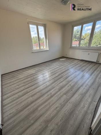 Prodej bytu 3+1, Bukovany, 67 m2