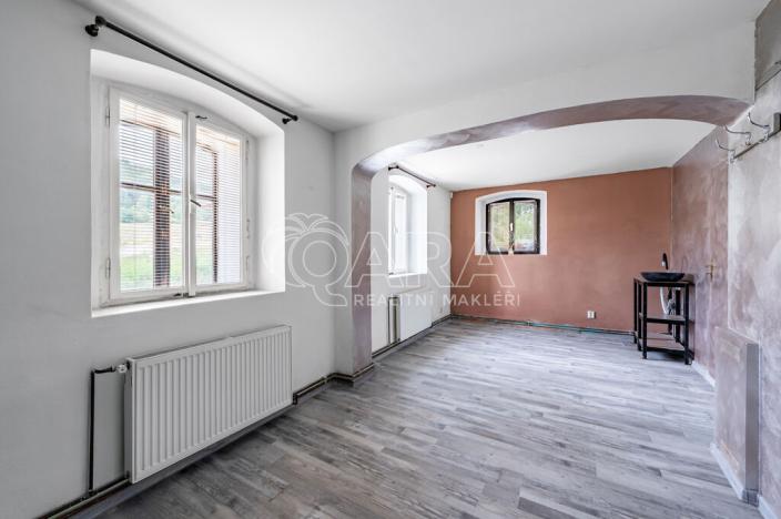 Prodej vícegeneračního domu, Žandov - Radeč, 250 m2