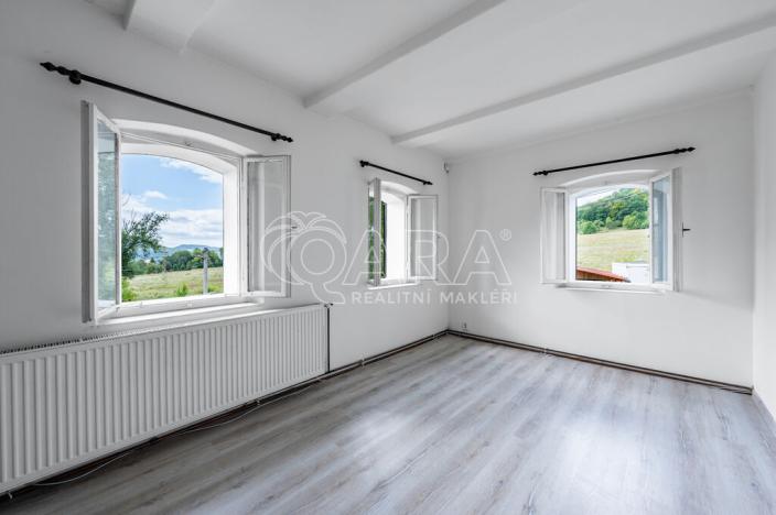 Prodej vícegeneračního domu, Žandov - Radeč, 250 m2