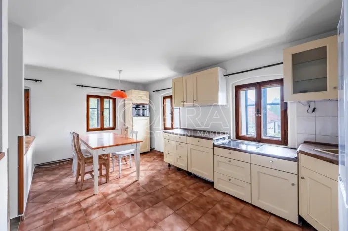 Prodej vícegeneračního domu, Žandov - Radeč, 250 m2