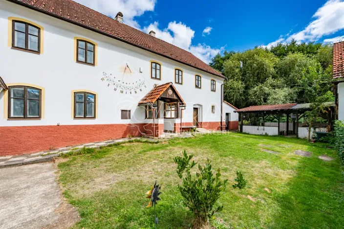 Prodej vícegeneračního domu, Žandov - Radeč, 250 m2