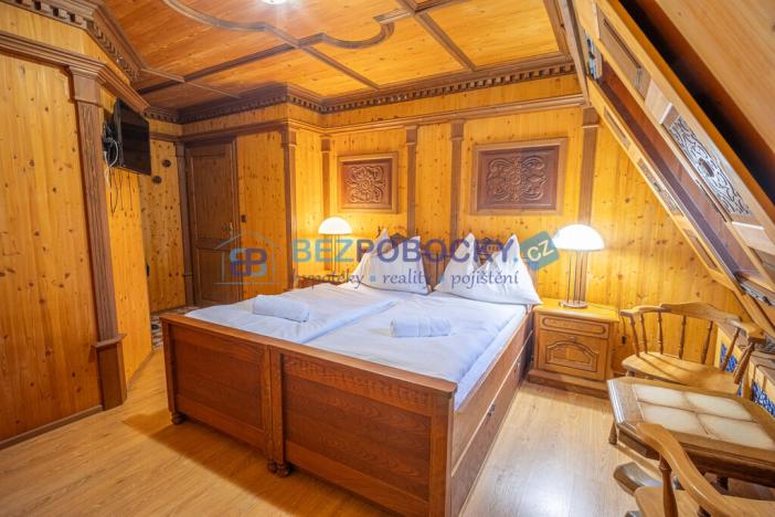 Prodej ubytování, Sněžné - Milovy, 644 m2