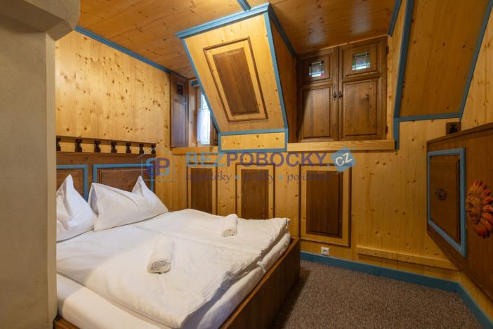 Prodej ubytování, Sněžné - Milovy, 644 m2