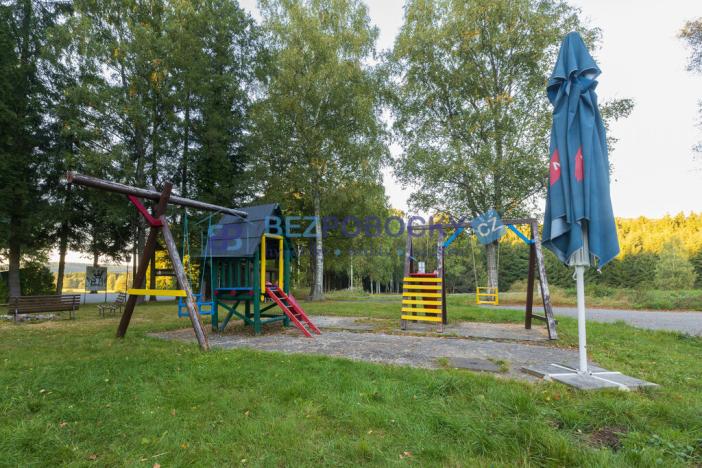 Prodej ubytování, Sněžné - Milovy, 644 m2