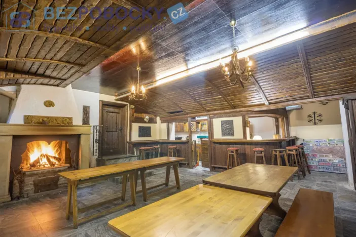 Prodej ubytování, Sněžné - Milovy, 644 m2