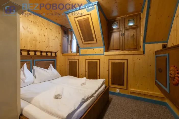 Prodej ubytování, Sněžné - Milovy, 644 m2