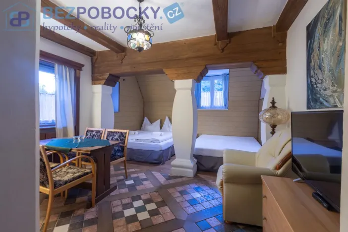 Prodej ubytování, Sněžné - Milovy, 644 m2