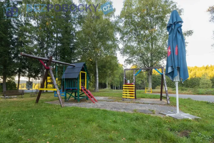 Prodej ubytování, Sněžné - Milovy, 644 m2