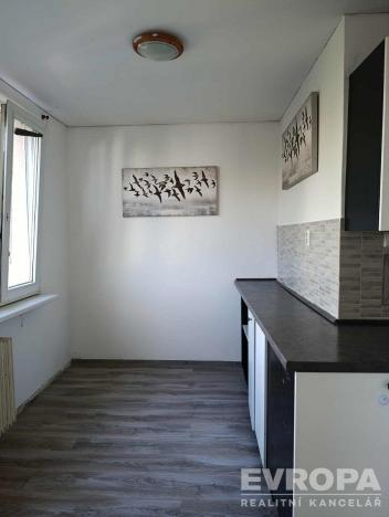 Prodej bytu 2+1, Cvikov - Cvikov II, Sídliště, 60 m2