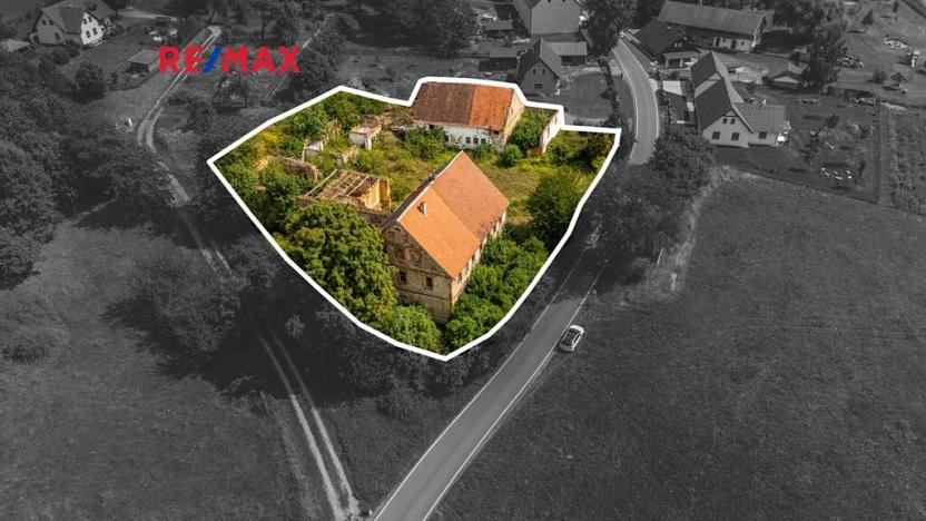 Prodej vily, Blatce, 1947 m2