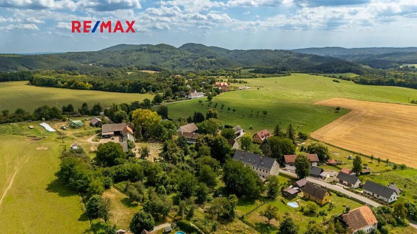 Prodej vily, Blatce, 1947 m2