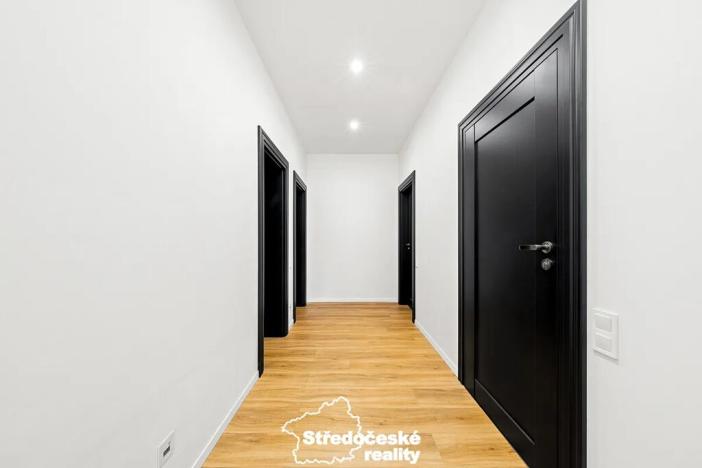 Prodej rodinného domu, Polerady, 240 m2