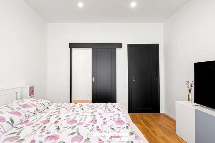 Prodej rodinného domu, Polerady, 240 m2