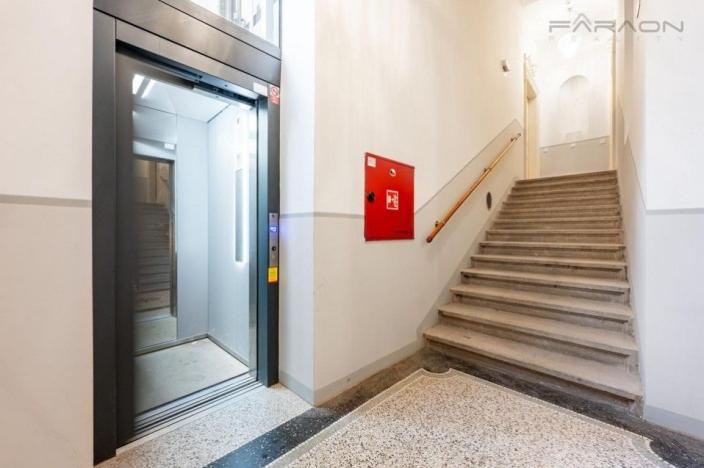 Pronájem bytu 2+kk, Praha - Vinohrady, Korunní, 44 m2