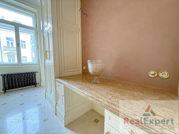 Prodej bytu 4+kk, Praha - Staré Město, Veleslavínova, 135 m2