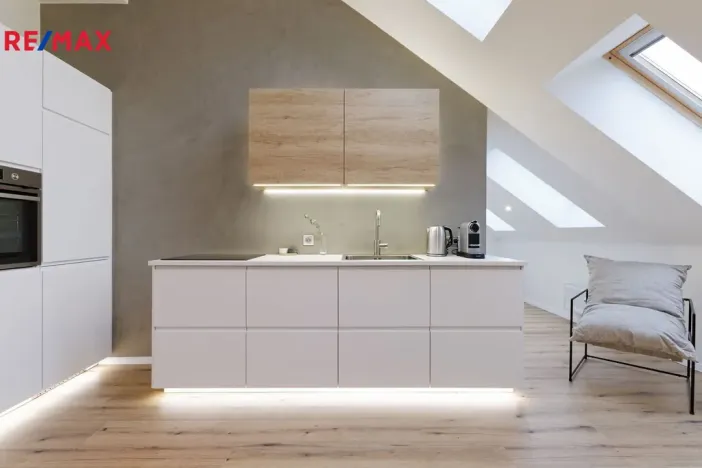 Prodej bytu 2+kk, Brno, Kobližná, 65 m2