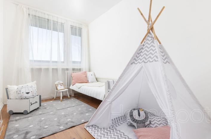 Pronájem bytu 3+1, Praha, Hviezdoslavova, 55 m2