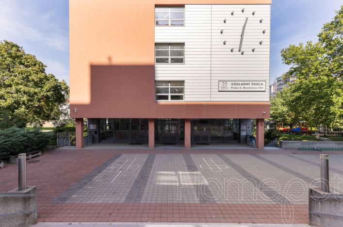 Pronájem bytu 3+1, Praha, Hviezdoslavova, 55 m2