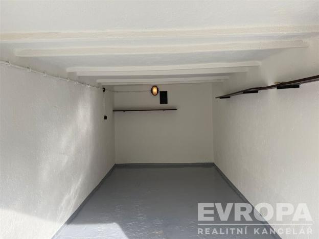 Prodej garáže, Praha, Lužanská, 18 m2