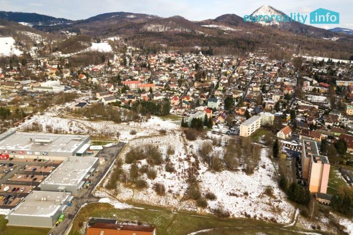 Prodej komerčního pozemku, Nový Bor, 24657 m2