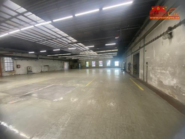 Pronájem skladu, Česká Skalice, Křenkova, 4200 m2