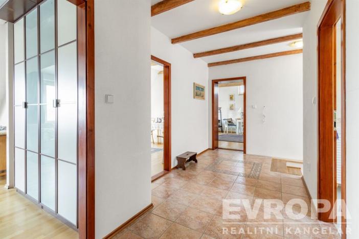 Prodej rodinného domu, Kamenice - Nová Hospoda, Na Vyhlídce, 380 m2