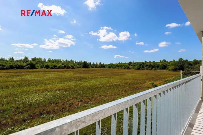 Prodej bytu 1+kk, Praha - Uhříněves, Douchova, 34 m2