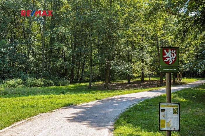 Prodej bytu 1+kk, Praha - Uhříněves, Douchova, 30 m2