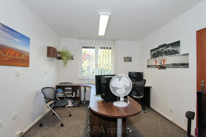Pronájem kanceláře, Praha - Smíchov, U Plátenice, 100 m2
