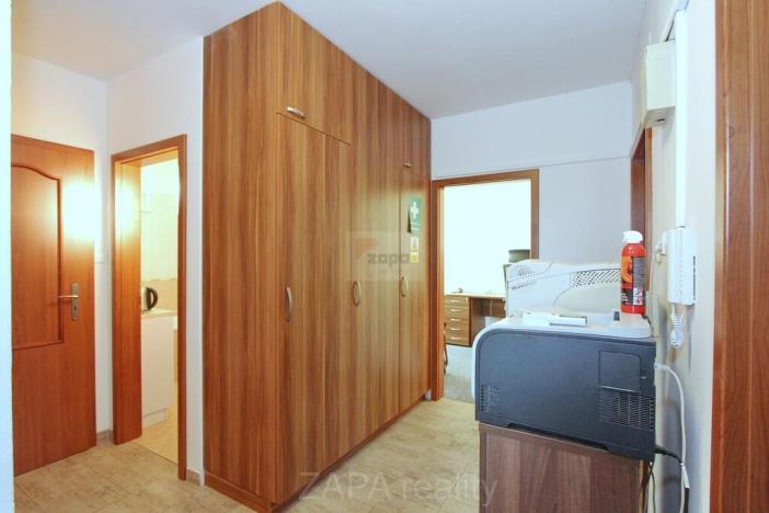 Pronájem kanceláře, Praha - Smíchov, U Plátenice, 100 m2